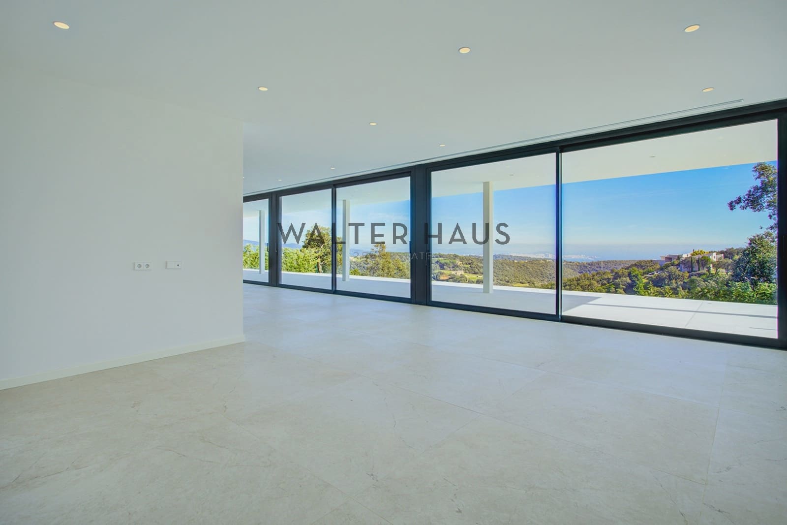 5 slaapkamer Villa te koop in Platja d'Aro - € 3.100.000 (Ref: 9656790)