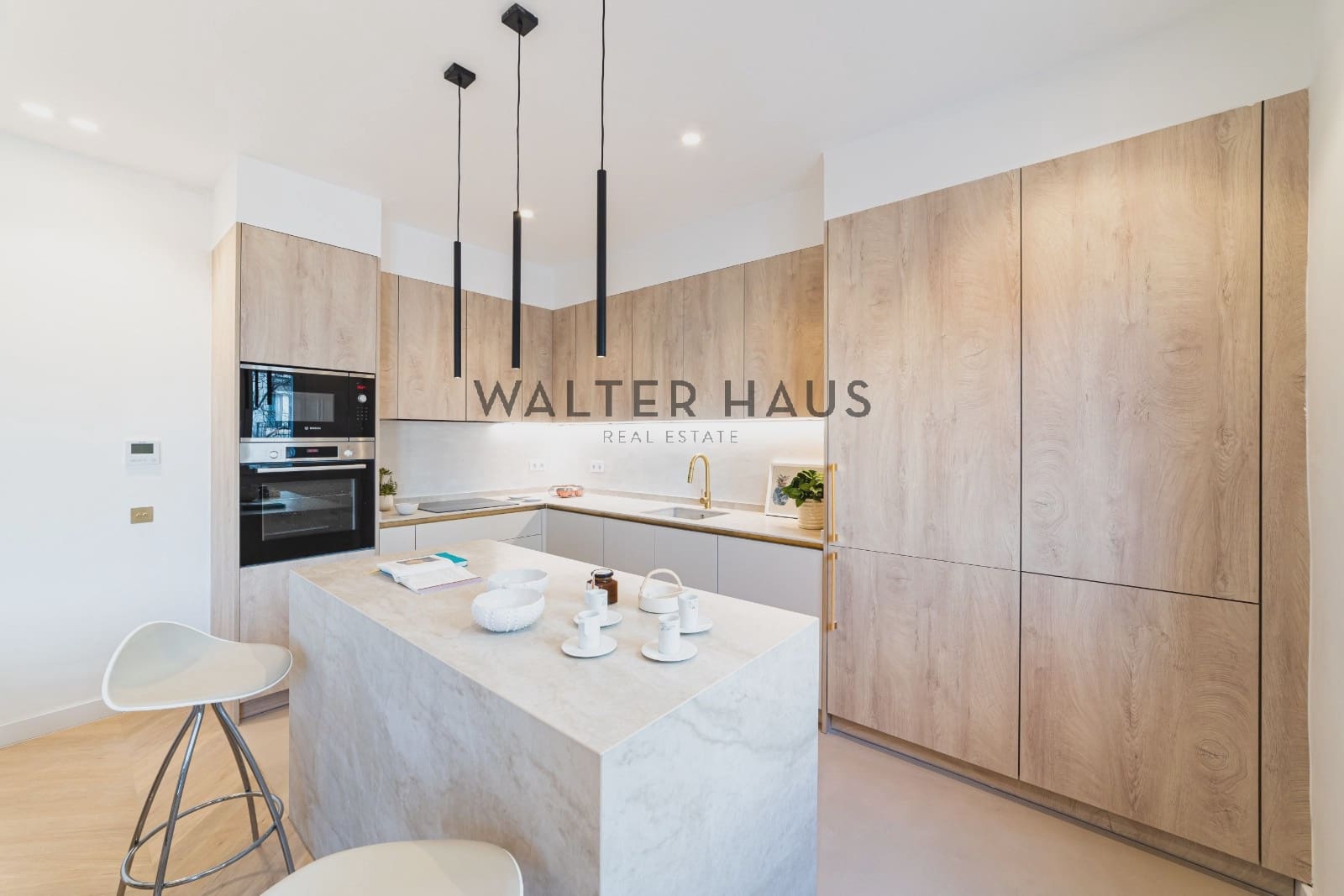 2 bedroom Flat for sale in Madrid city - € 1,440,000 (Ref: 9656791)