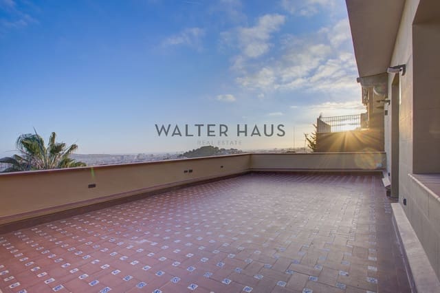 Chalet de 6 habitaciones en Vallcarca i Els Penitents, Barcelona ciudad en venta - 2.750.000 € (Ref: 9657001)