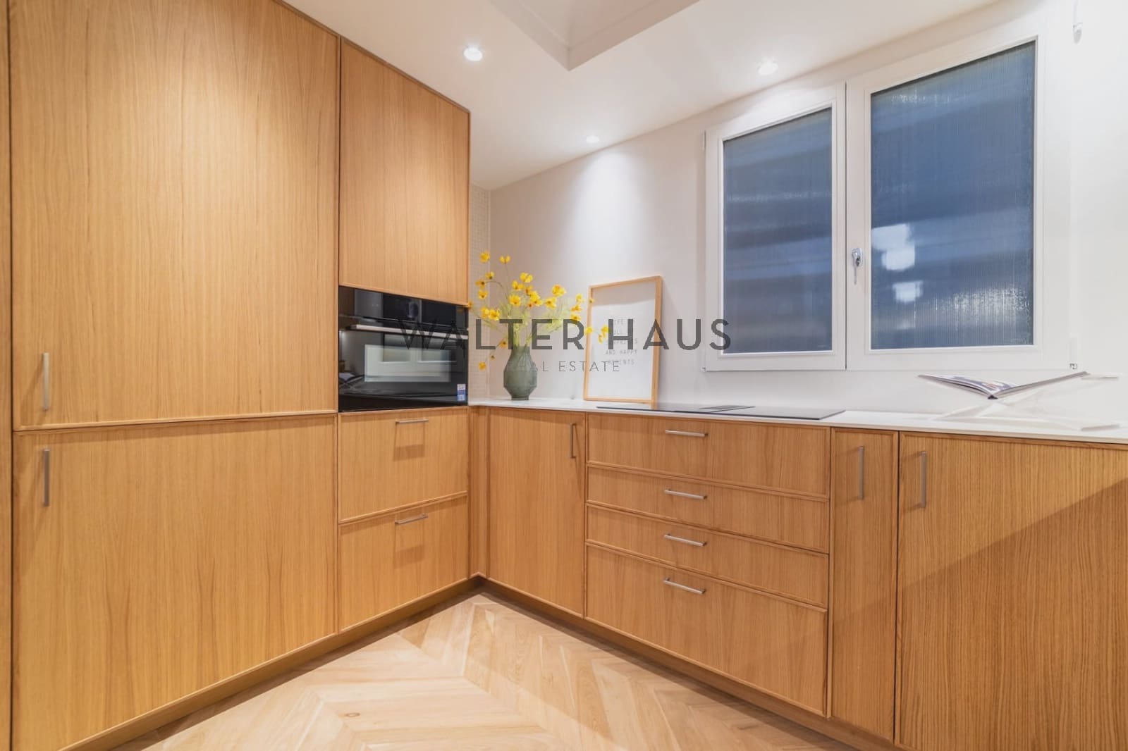 2 bedroom Flat for sale in Madrid city - € 2,145,000 (Ref: 9657904)