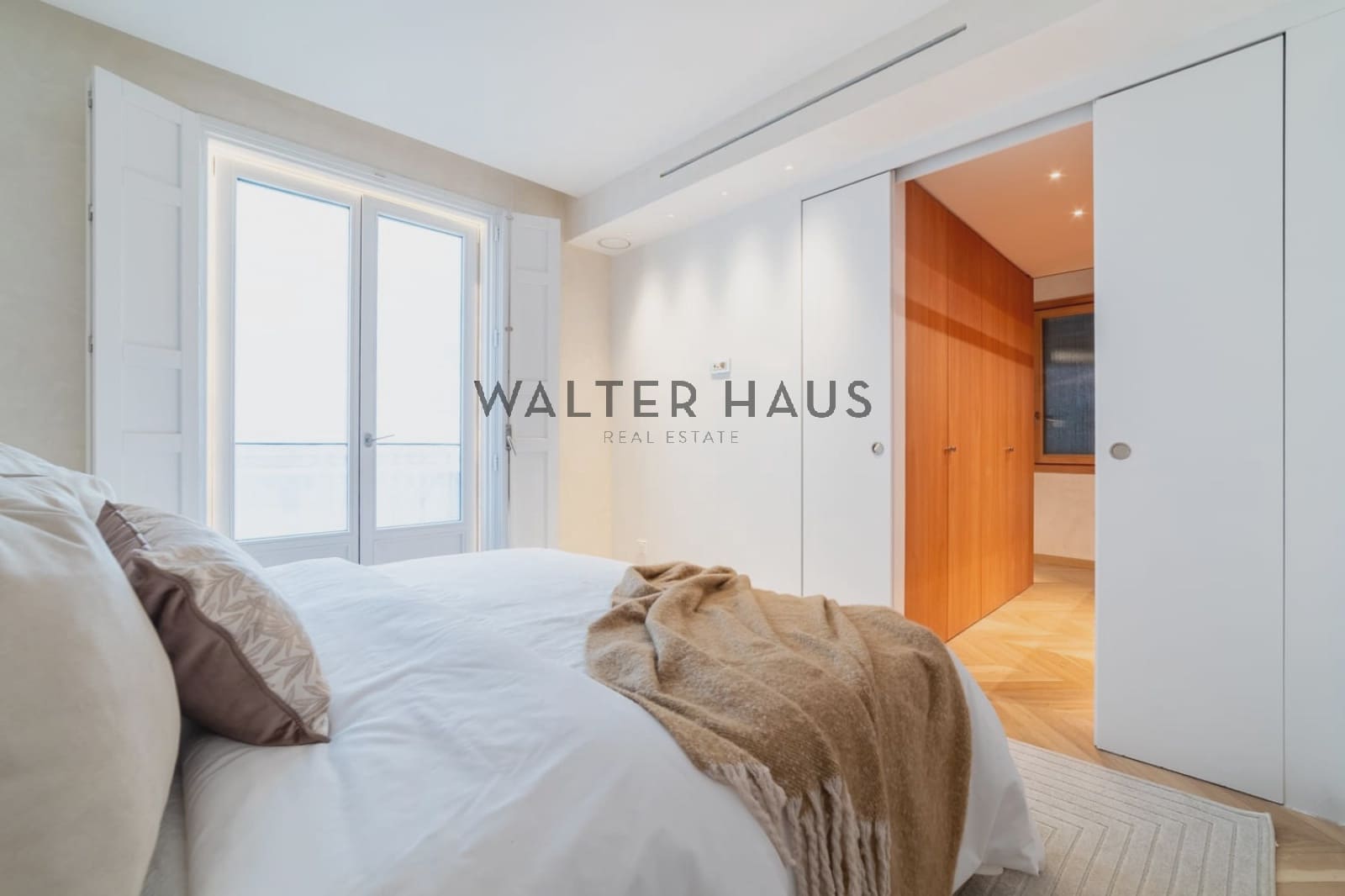 2 bedroom Flat for sale in Madrid city - € 2,145,000 (Ref: 9657904)