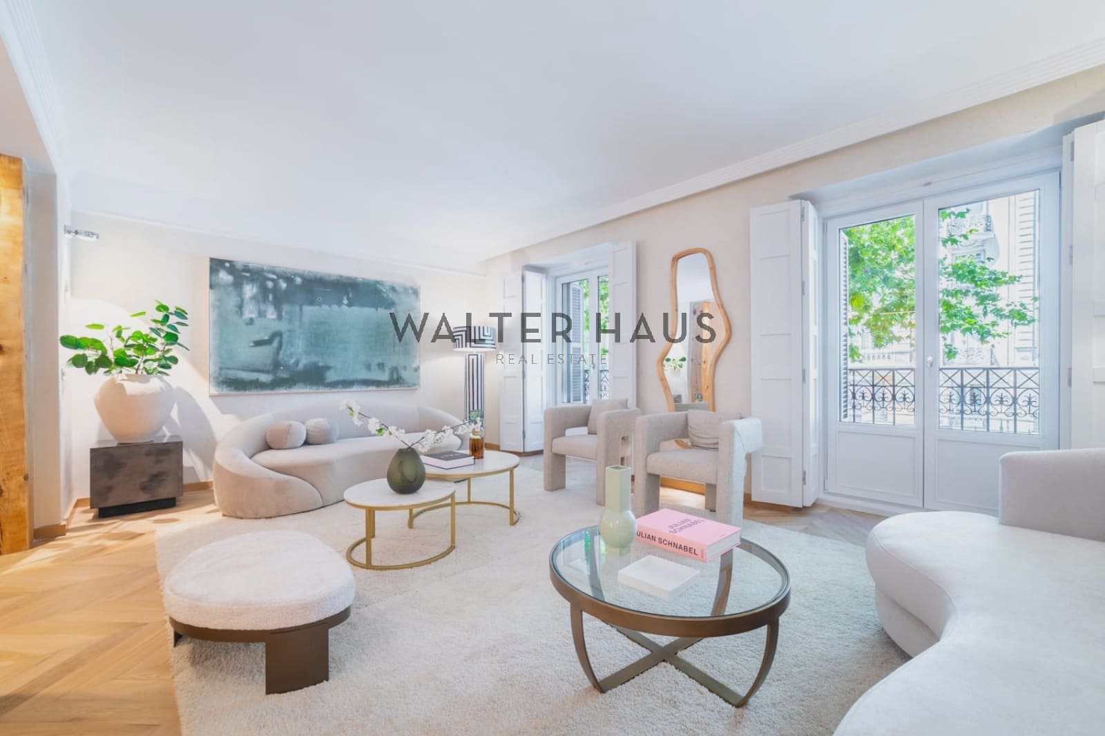 2 bedroom Flat for sale in Madrid city - € 2,145,000 (Ref: 9657904)