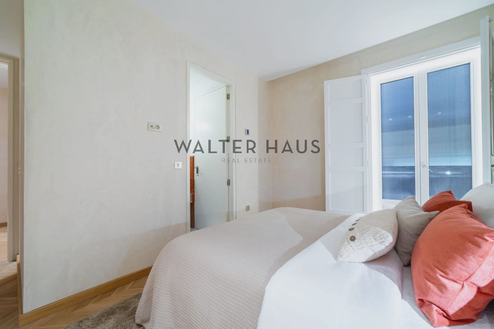 2 bedroom Flat for sale in Madrid city - € 2,145,000 (Ref: 9657904)