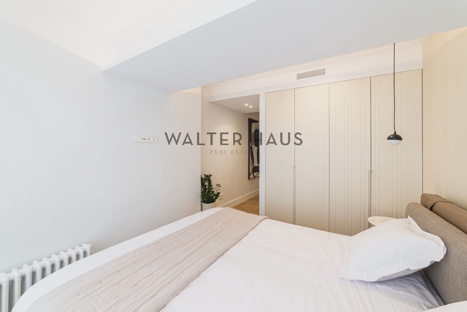 4 soveværelse Lejlighed til salg i Madrid by - € 2.790.000 (Ref: 9672314)