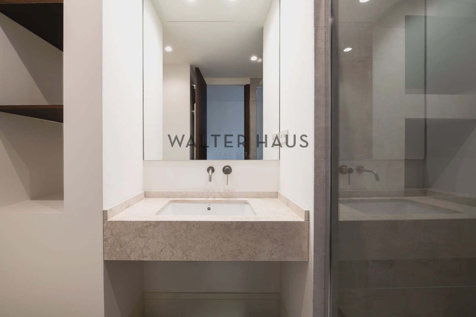 3 bedroom Flat for sale in Madrid city - € 1,580,000 (Ref: 9676475)