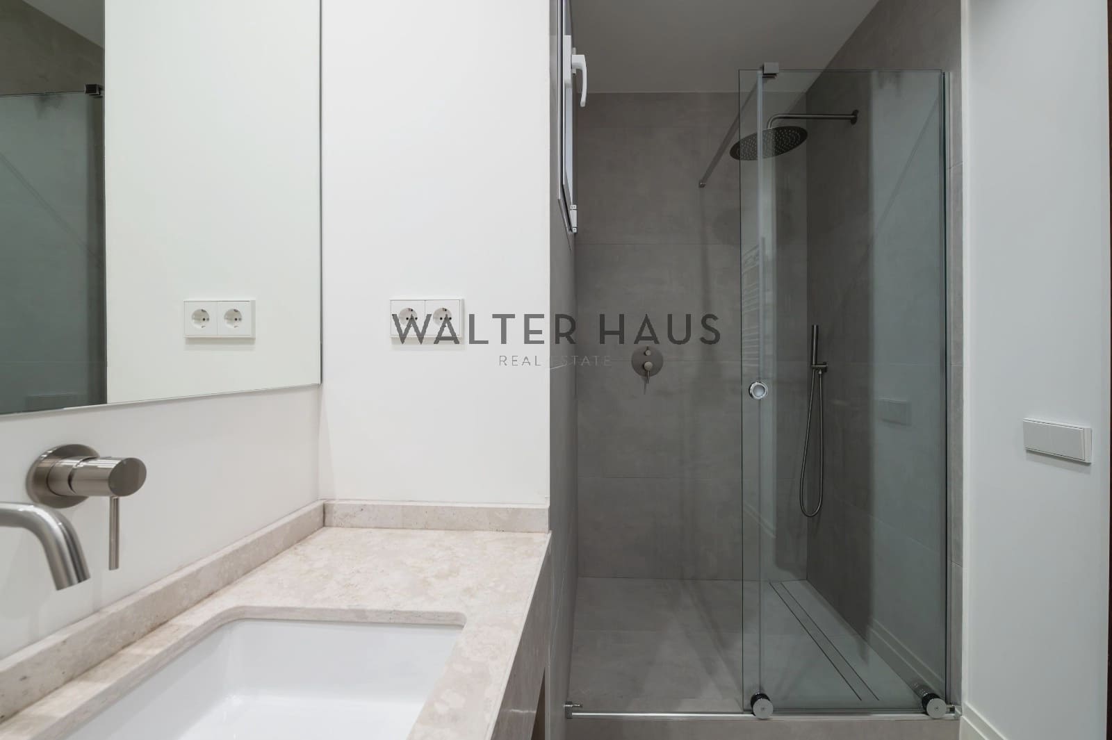 3 bedroom Flat for sale in Madrid city - € 1,580,000 (Ref: 9676475)