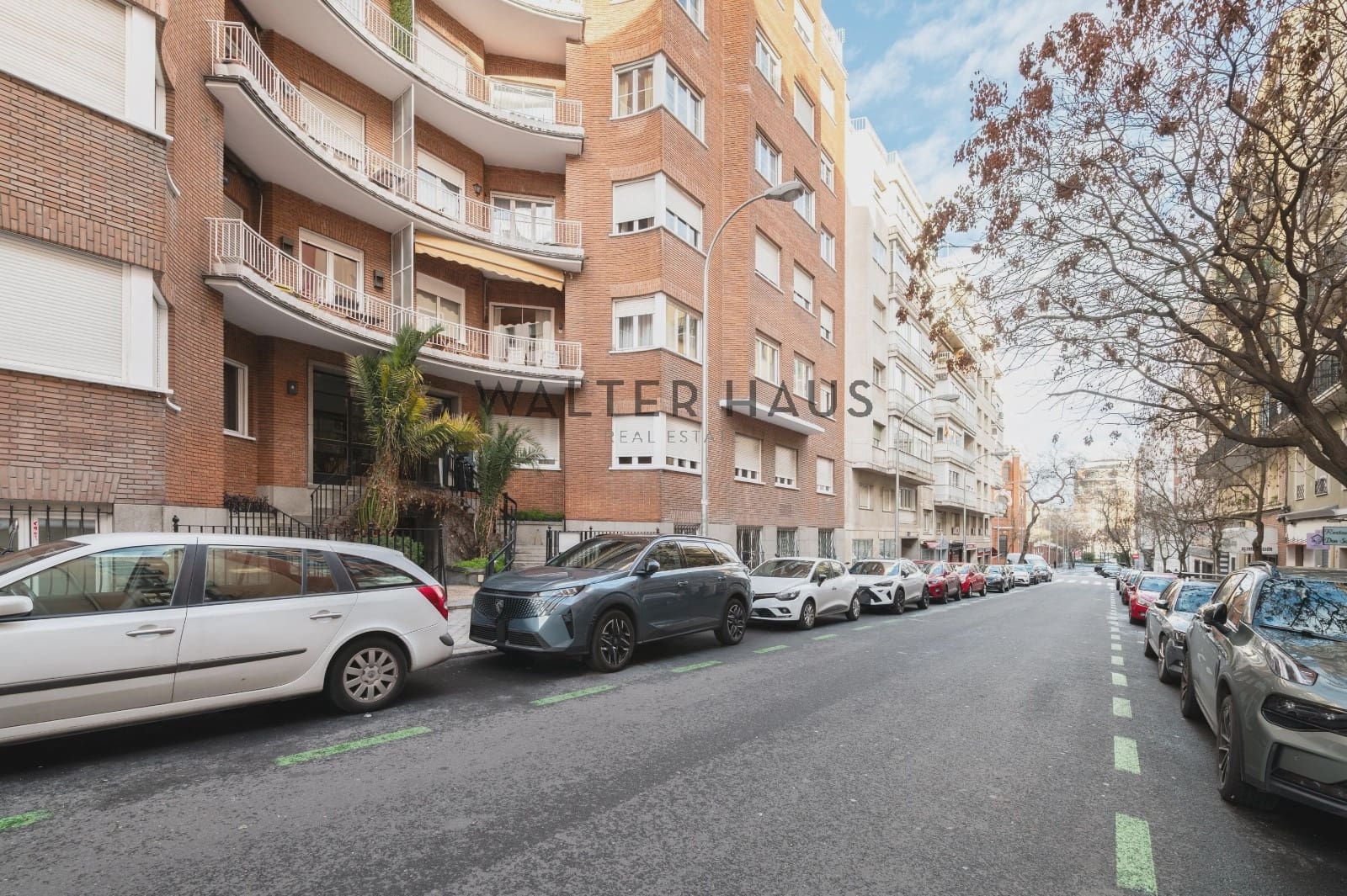 3 bedroom Flat for sale in Madrid city - € 1,580,000 (Ref: 9676475)