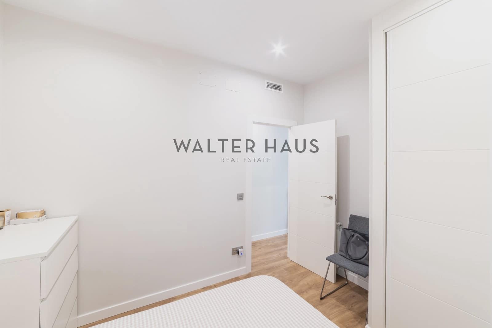 3 bedroom Flat for sale in Madrid city - € 909,000 (Ref: 9694077)