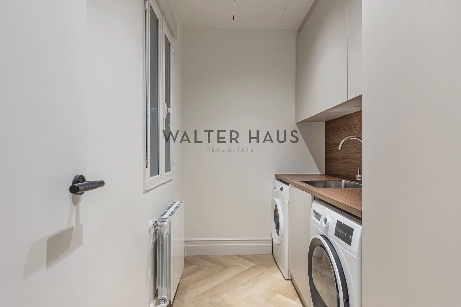 3 bedroom Flat for sale in Madrid city - € 1,530,000 (Ref: 9694471)