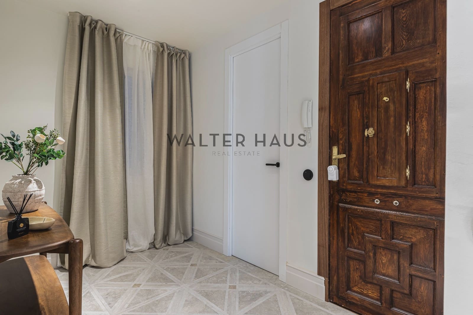 3 bedroom Flat for sale in Madrid city - € 1,530,000 (Ref: 9694471)