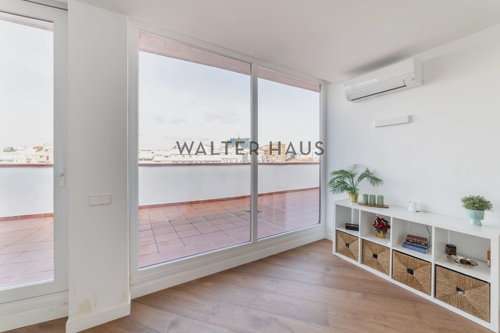 5 bedroom Penthouse for sale in Madrid city - € 2,850,000 (Ref: 9694472)