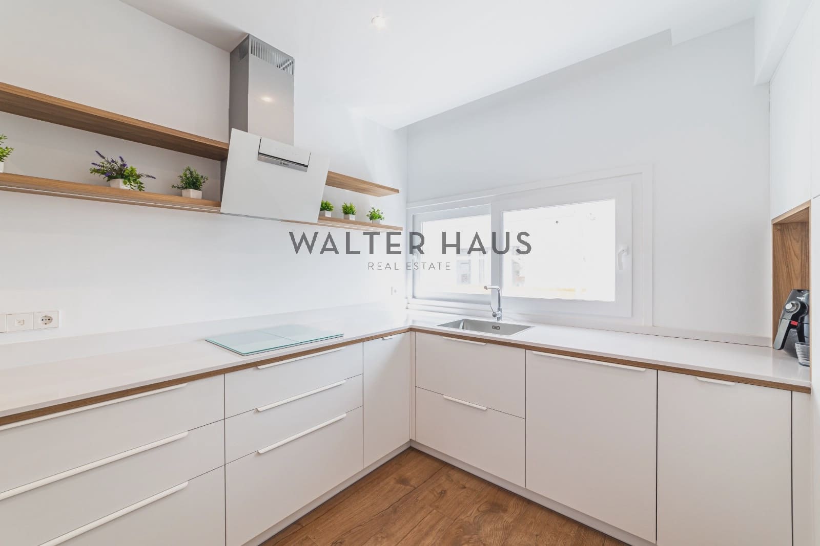 5 bedroom Penthouse for sale in Madrid city - € 2,850,000 (Ref: 9694472)