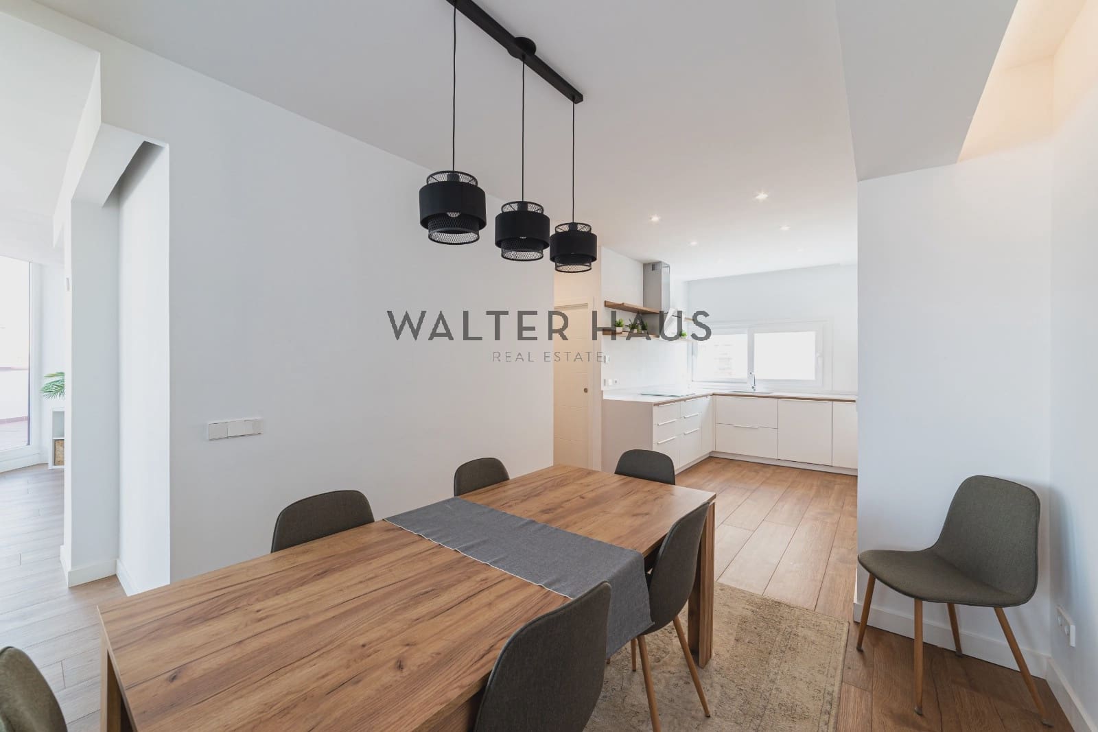 5 bedroom Penthouse for sale in Madrid city - € 2,850,000 (Ref: 9694472)