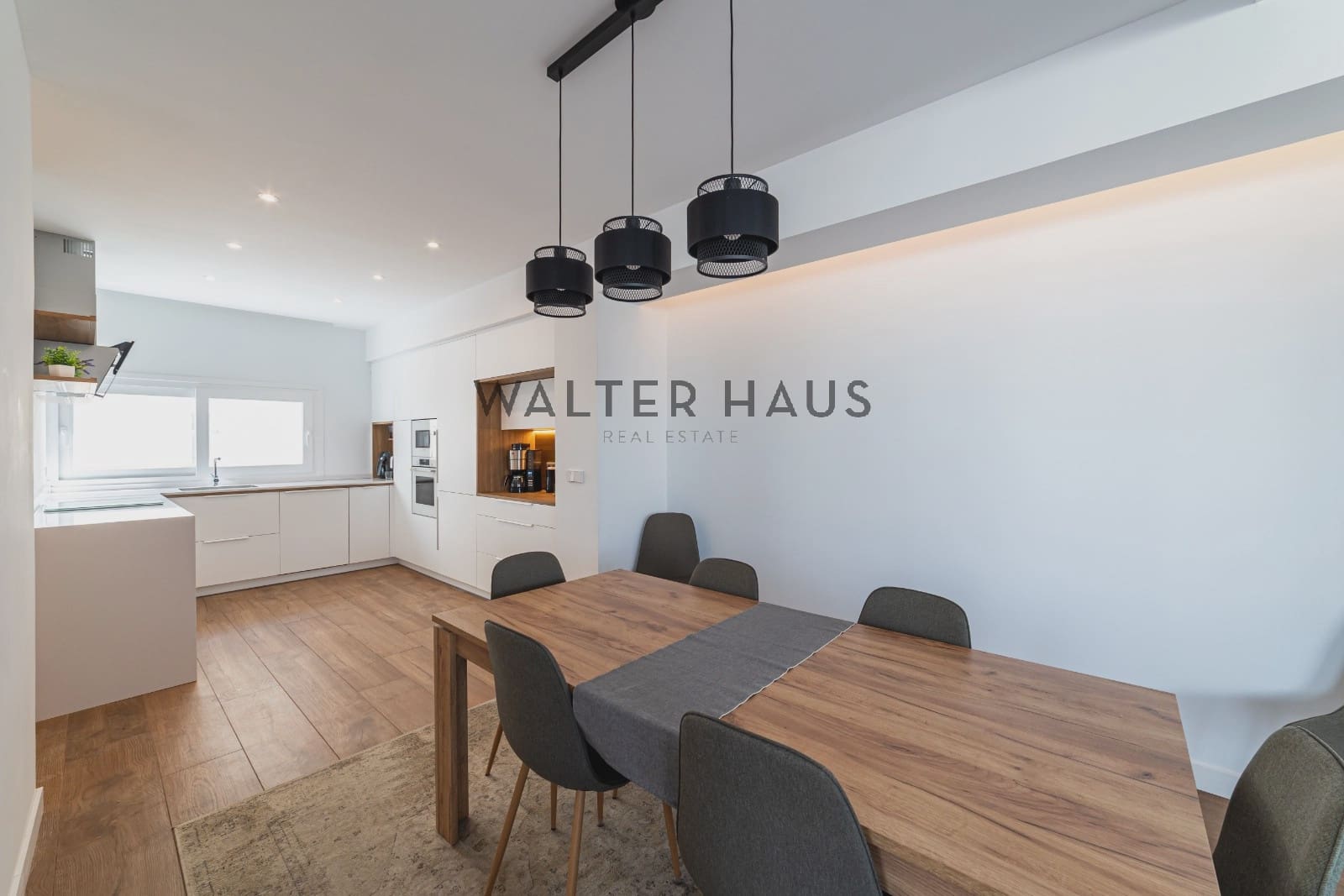 5 bedroom Penthouse for sale in Madrid city - € 2,850,000 (Ref: 9694472)