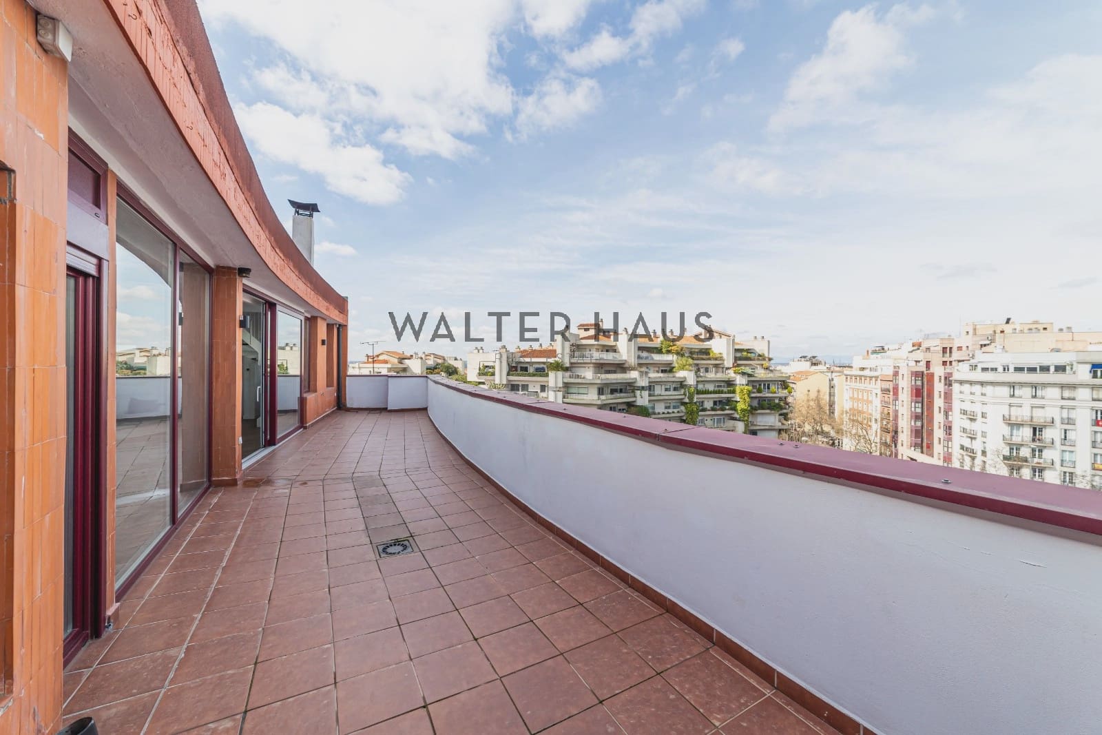 5 bedroom Penthouse for sale in Madrid city - € 2,850,000 (Ref: 9694472)