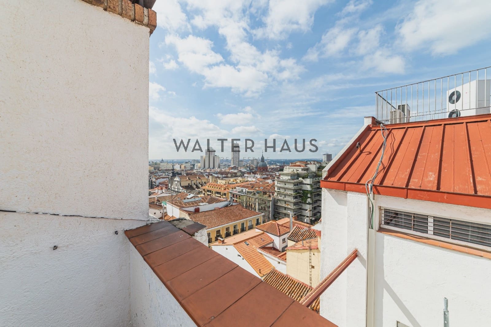 5 bedroom Penthouse for sale in Madrid city - € 2,850,000 (Ref: 9694472)