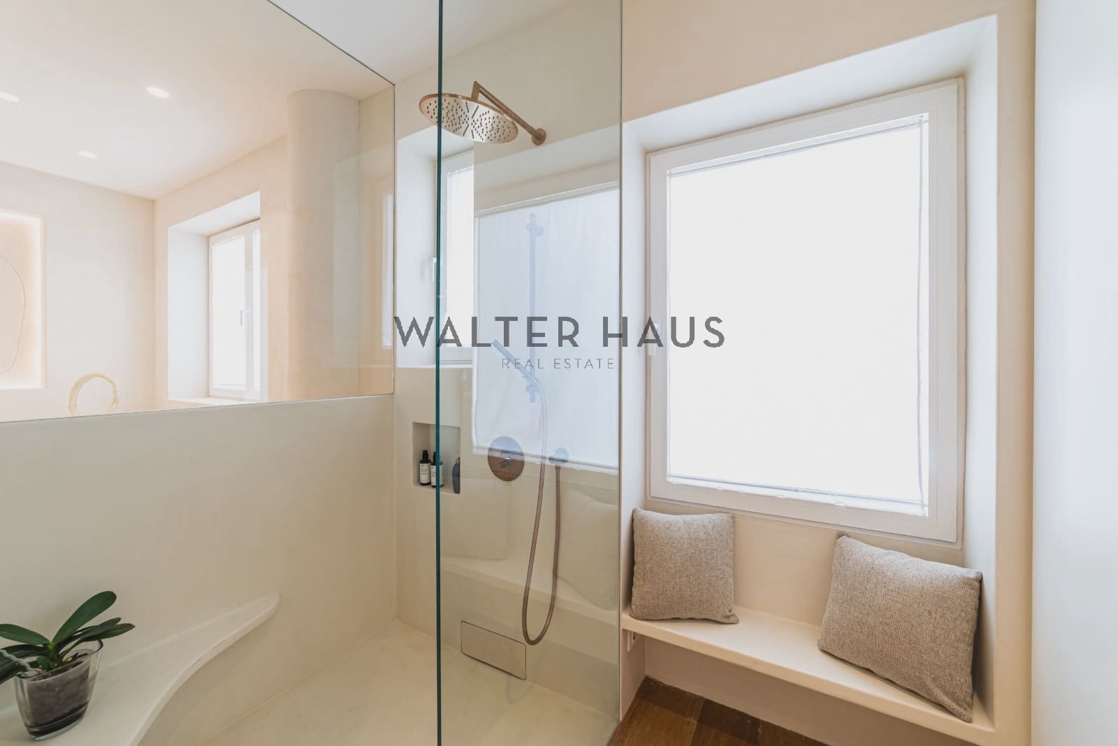 2 bedroom Penthouse for sale in Madrid city - € 2,930,000 (Ref: 9697770)