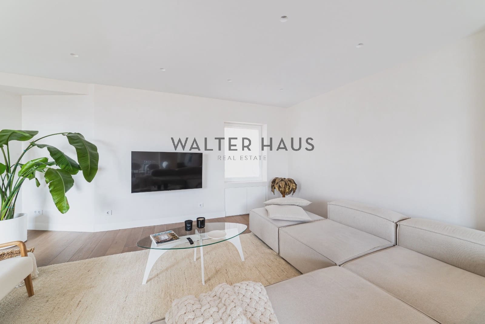 2 bedroom Penthouse for sale in Madrid city - € 2,930,000 (Ref: 9697770)