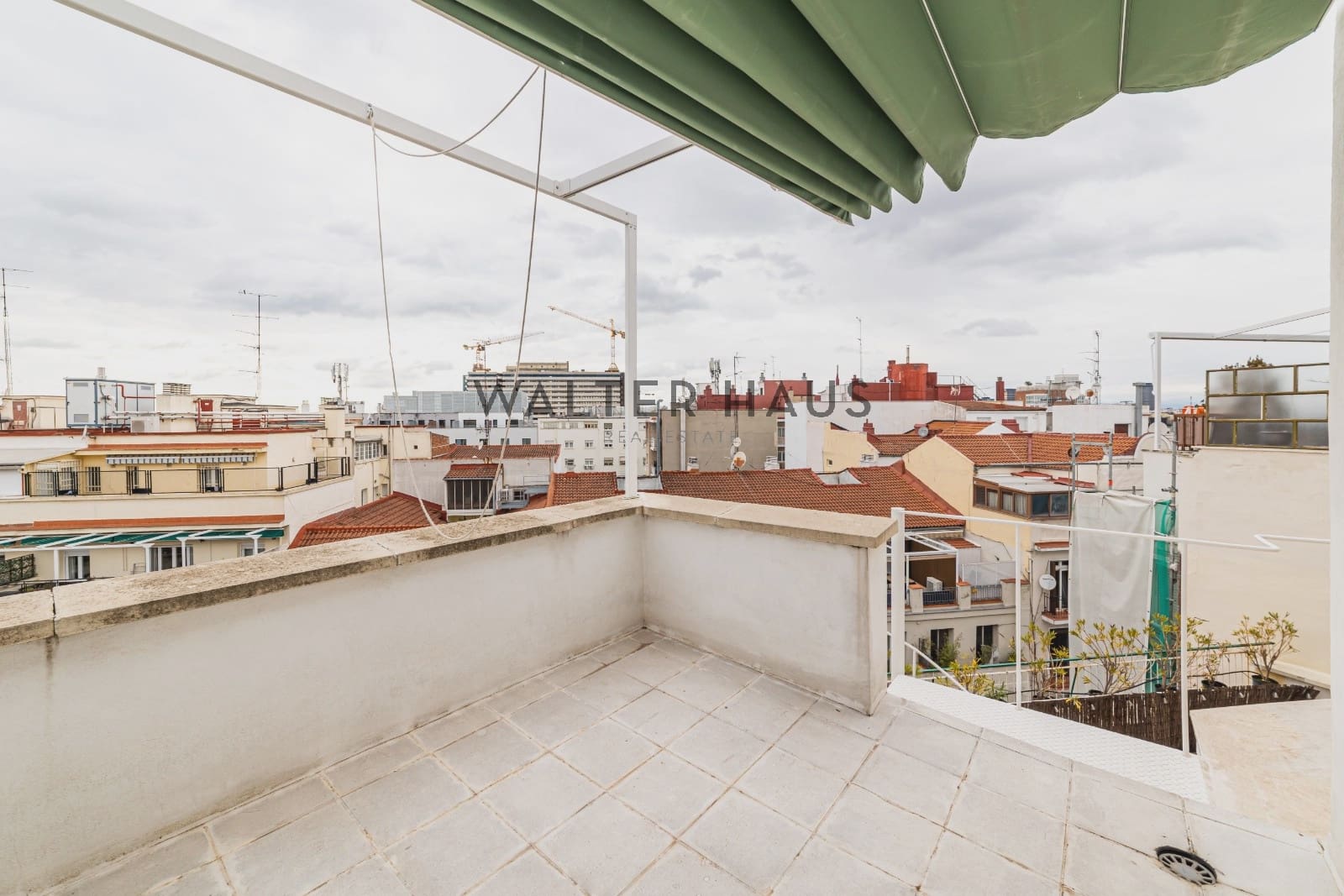 2 bedroom Penthouse for sale in Madrid city - € 2,930,000 (Ref: 9697770)