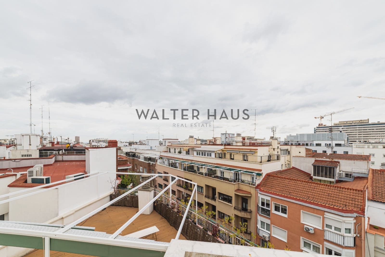 2 bedroom Penthouse for sale in Madrid city - € 2,930,000 (Ref: 9697770)