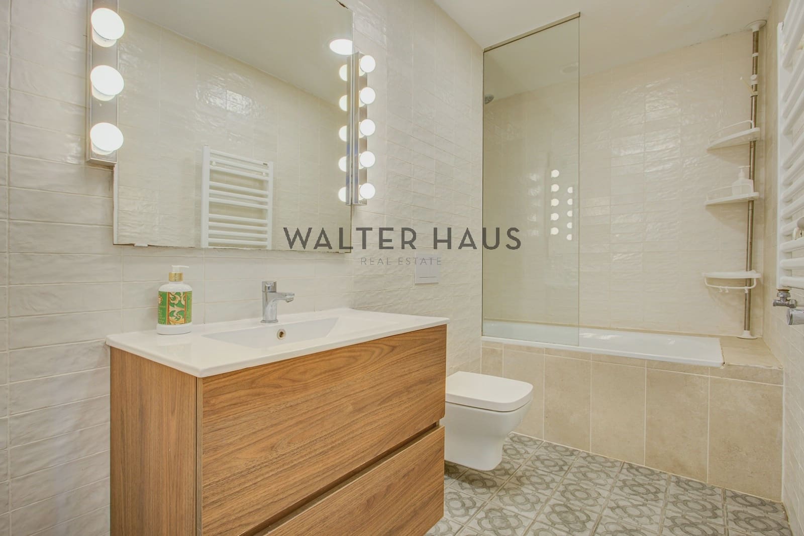 4 bedroom Flat for sale in Barcelona city - € 725,000 (Ref: 9697771)