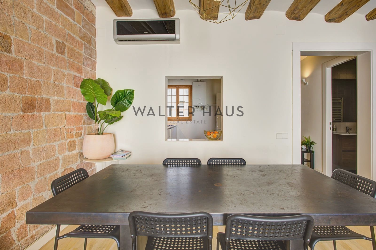 4 bedroom Flat for sale in Barcelona city - € 725,000 (Ref: 9697771)