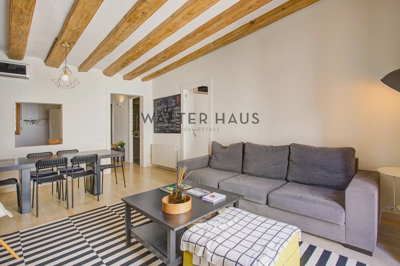 4 bedroom Flat for sale in Barcelona city - € 725,000 (Ref: 9697771)