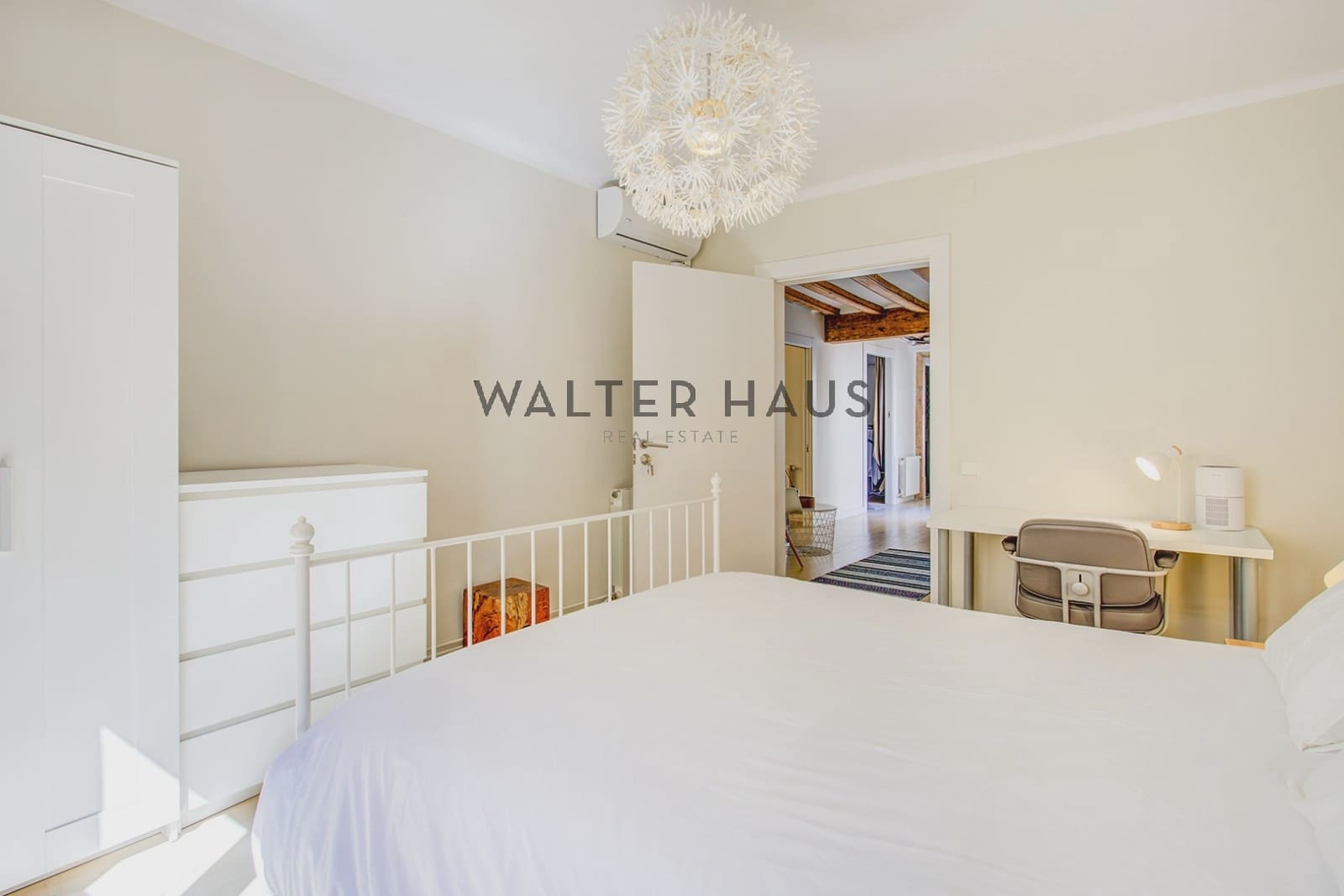 4 bedroom Flat for sale in Barcelona city - € 725,000 (Ref: 9697771)