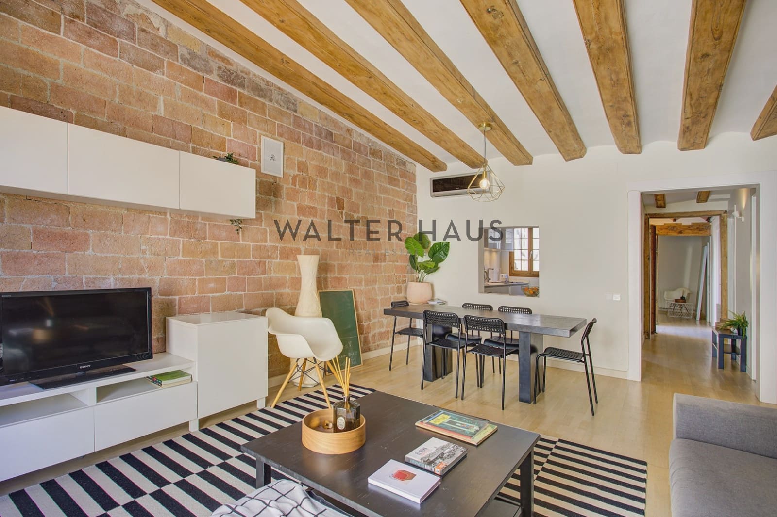 4 bedroom Flat for sale in Barcelona city - € 725,000 (Ref: 9697771)