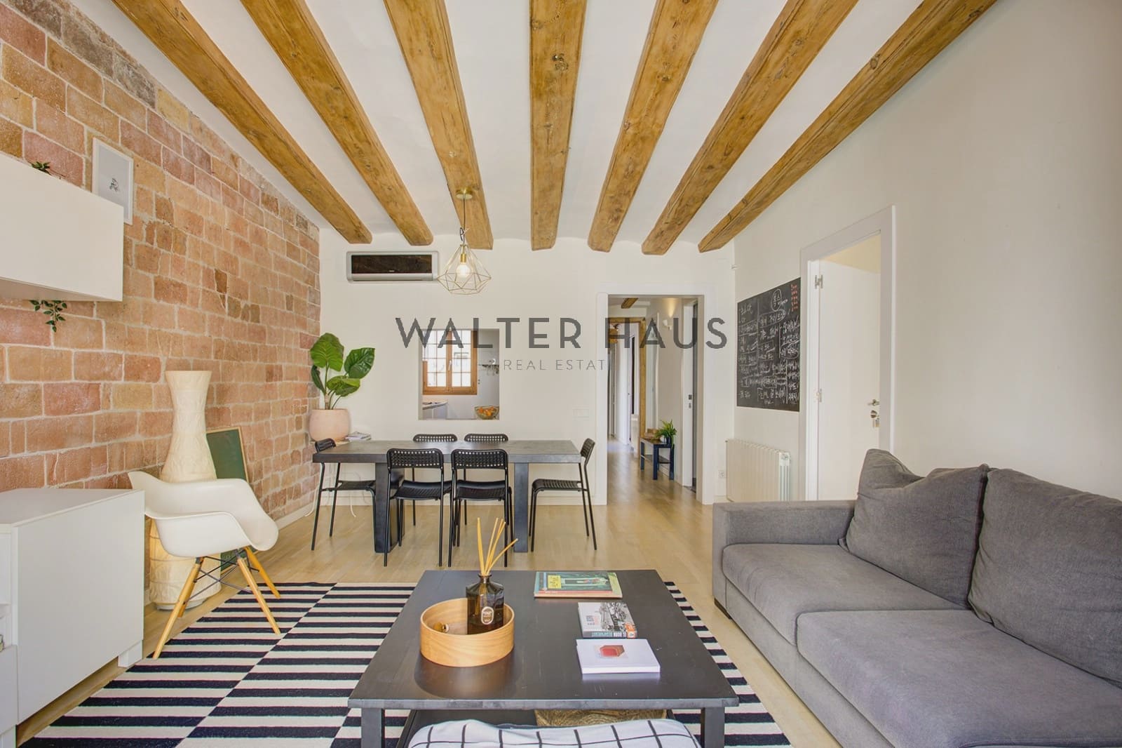 4 bedroom Flat for sale in Barcelona city - € 725,000 (Ref: 9697771)
