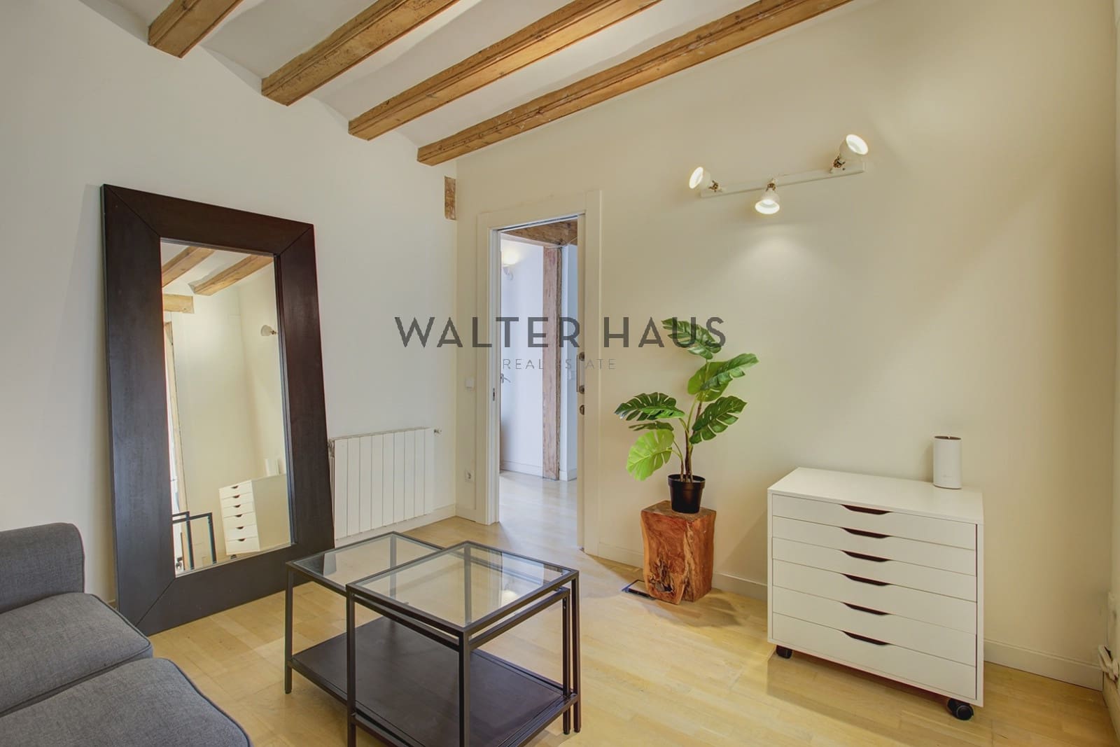 4 bedroom Flat for sale in Barcelona city - € 725,000 (Ref: 9697771)