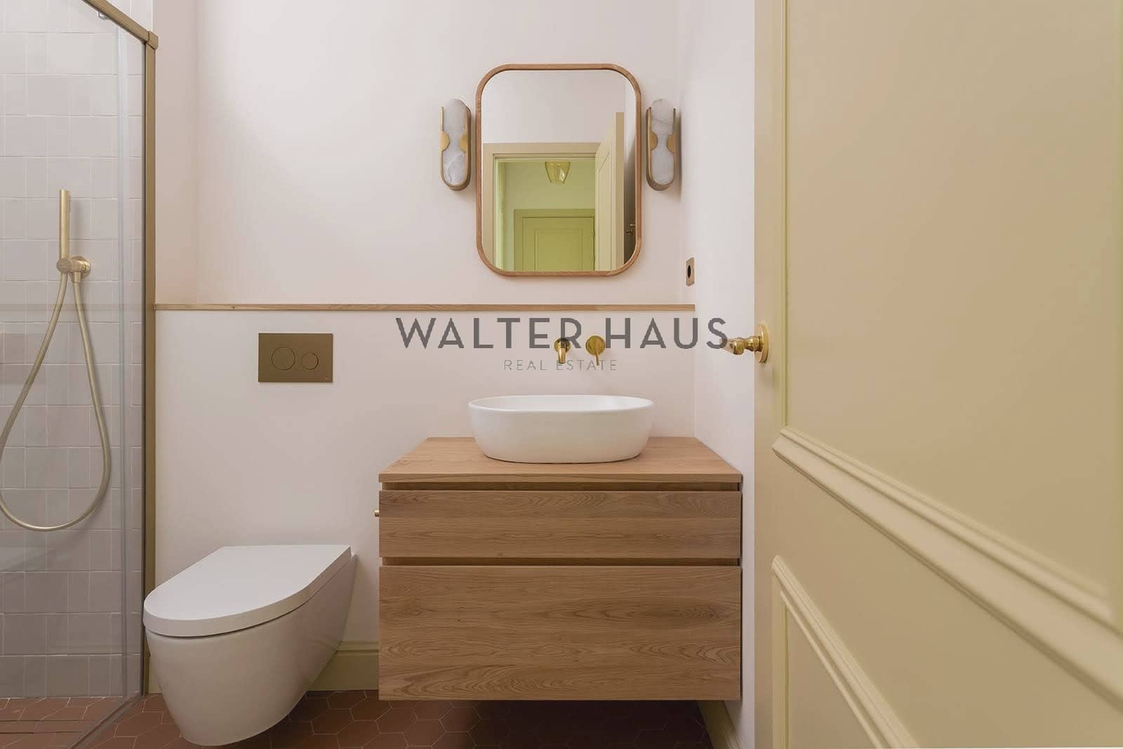 3 bedroom Flat for sale in Barcelona city - € 2,200,000 (Ref: 9697847)