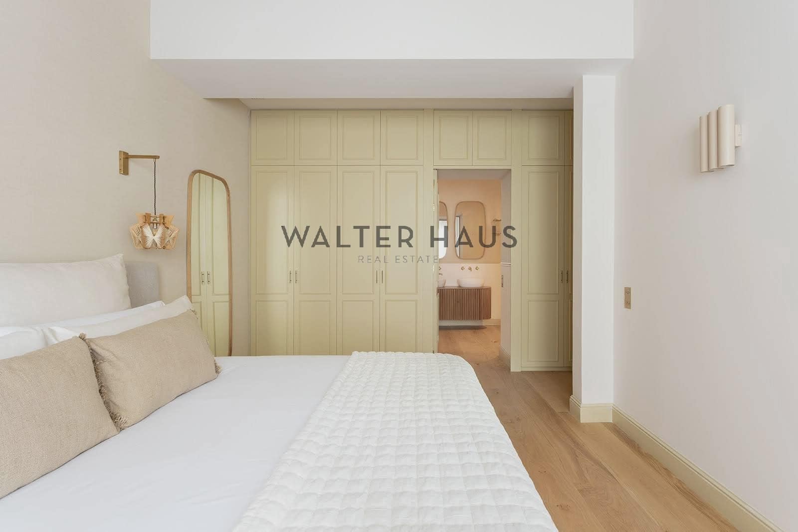 3 bedroom Flat for sale in Barcelona city - € 2,200,000 (Ref: 9697847)