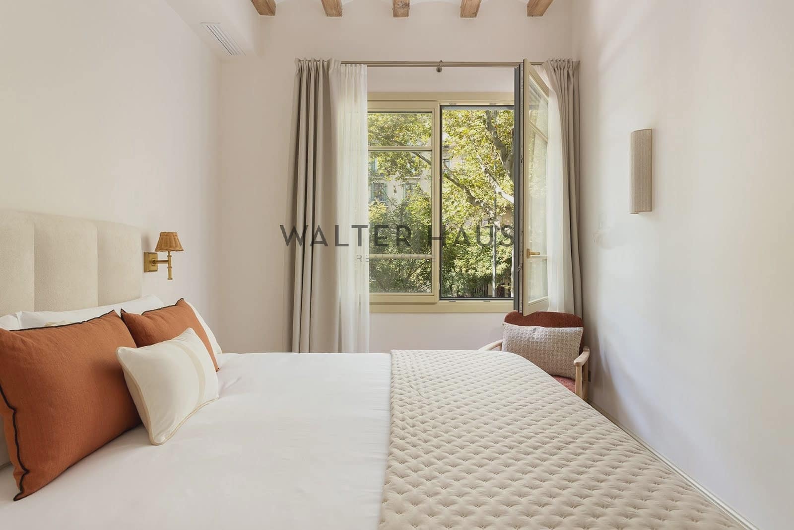 3 bedroom Flat for sale in Barcelona city - € 2,200,000 (Ref: 9697847)