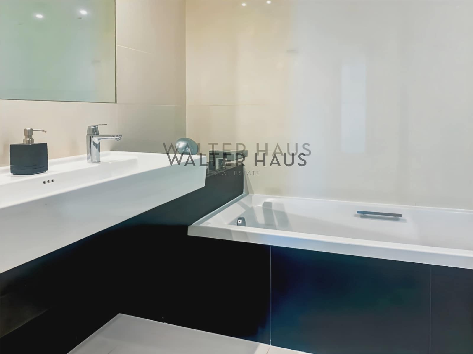 4 soveværelse Penthouse til leje i Barcelona by - € 7.500 (Ref: 9699146)