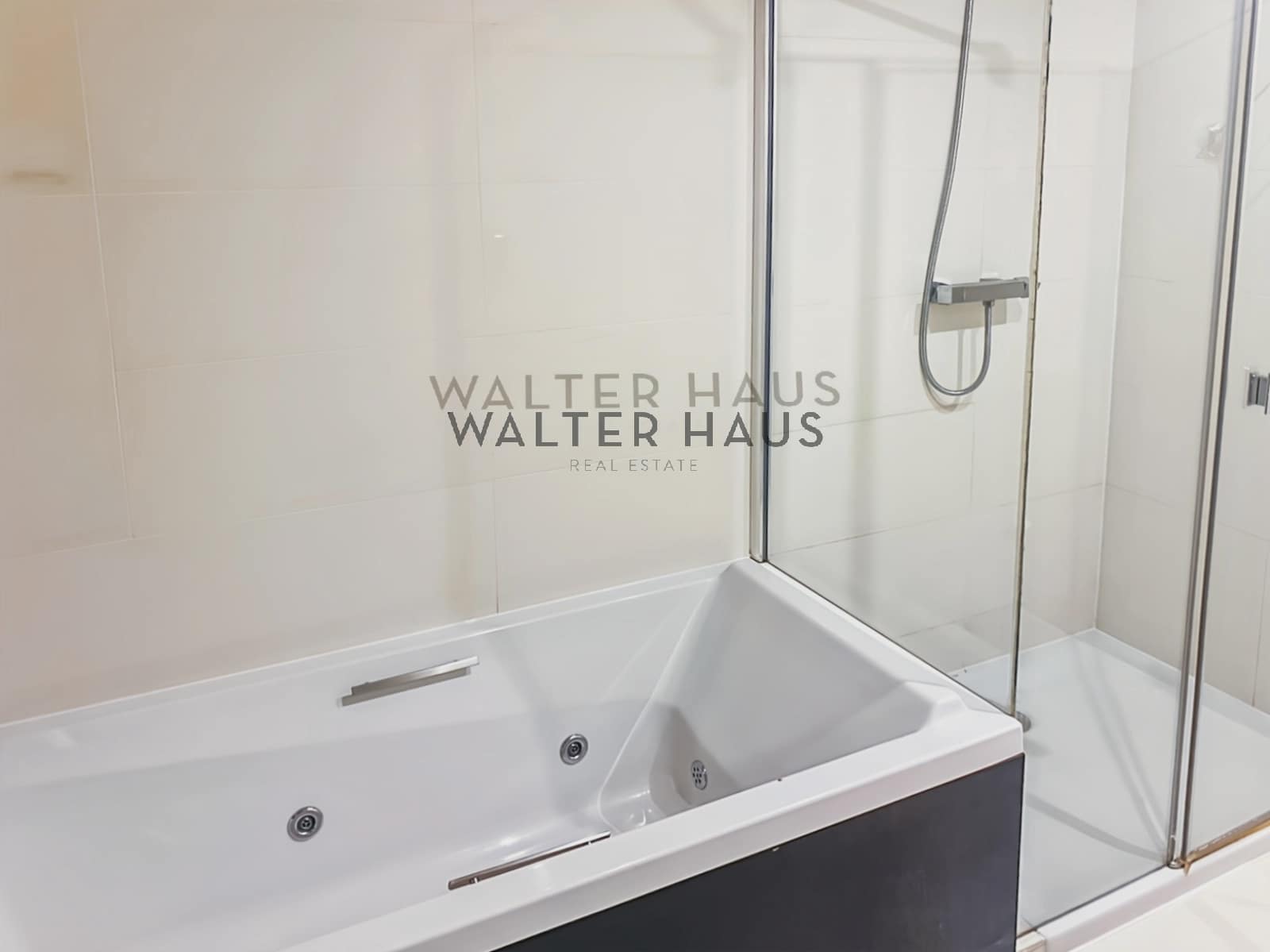 4 soveværelse Penthouse til leje i Barcelona by - € 7.500 (Ref: 9699146)