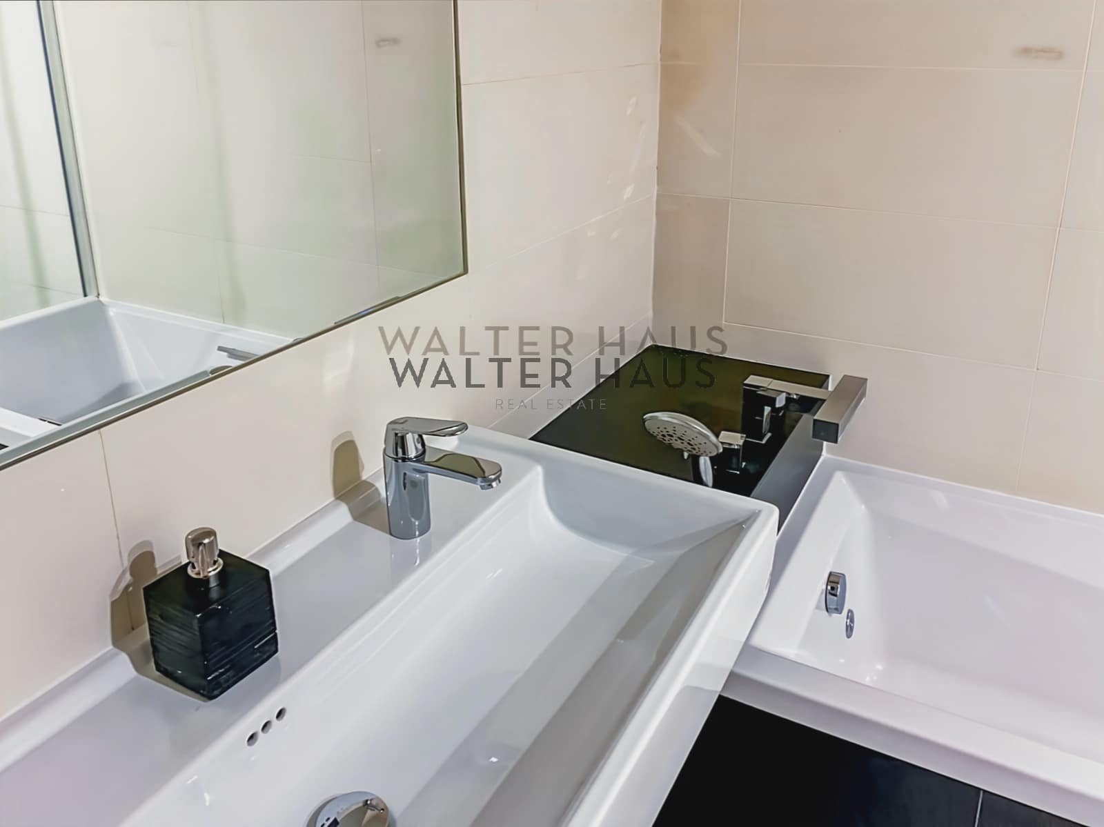 4 soveværelse Penthouse til leje i Barcelona by - € 7.500 (Ref: 9699146)