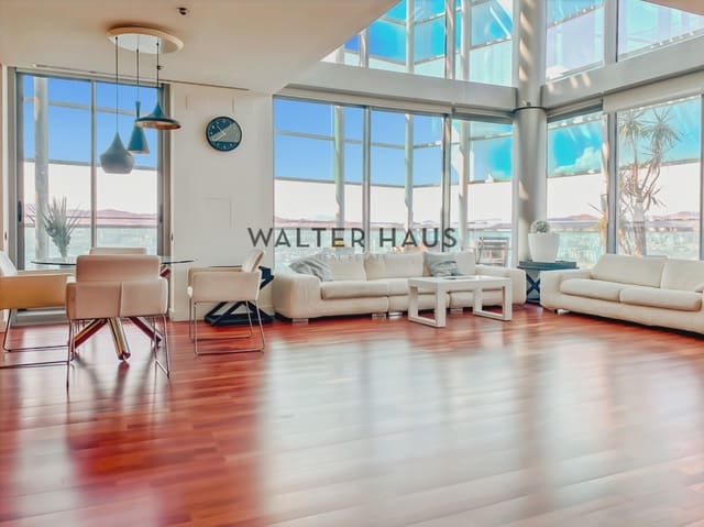 4 soveværelse Penthouse til leje i Diagonal Mar i El Front Marítim del Poblenou, Barcelona by - € 7.500 (Ref: 9699146)