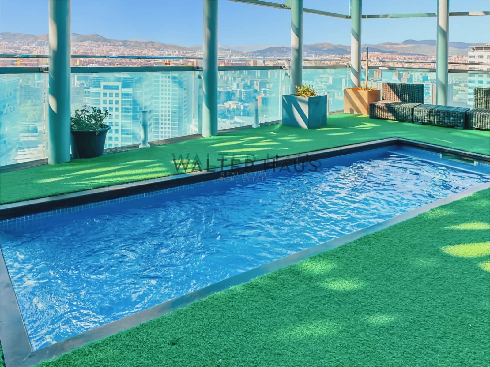 4 soveværelse Penthouse til leje i Barcelona by - € 7.500 (Ref: 9699146)