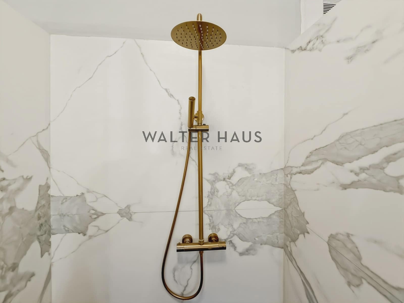 3 camera da letto Appartamento da affittare in Barcelona citta - 8.000 € (Rif: 9707973)