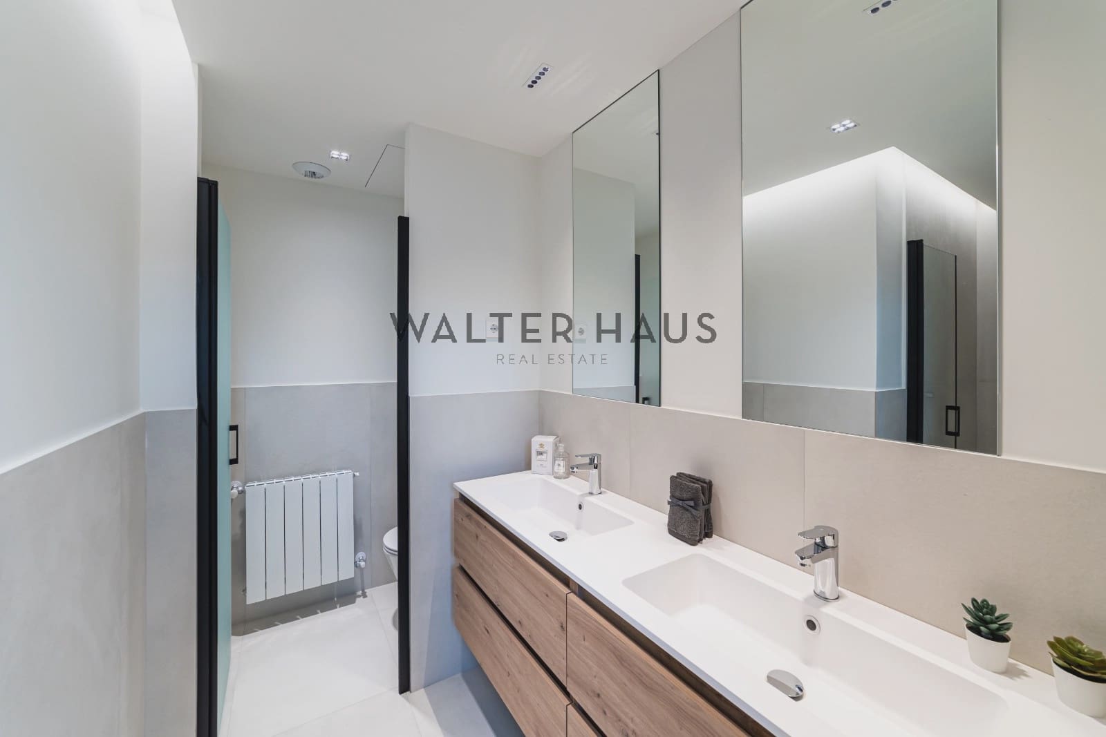 5 sovrum Villa till salu i Madrid stad - 2 480 000 € (Ref: 9708171)