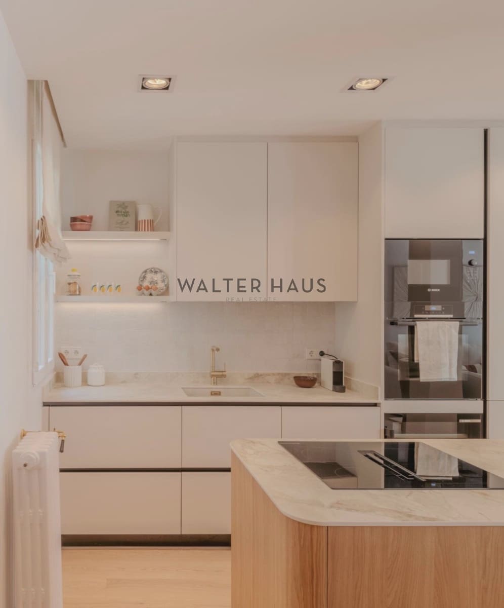 2 bedroom Flat for sale in Madrid city - € 1,580,000 (Ref: 9713268)