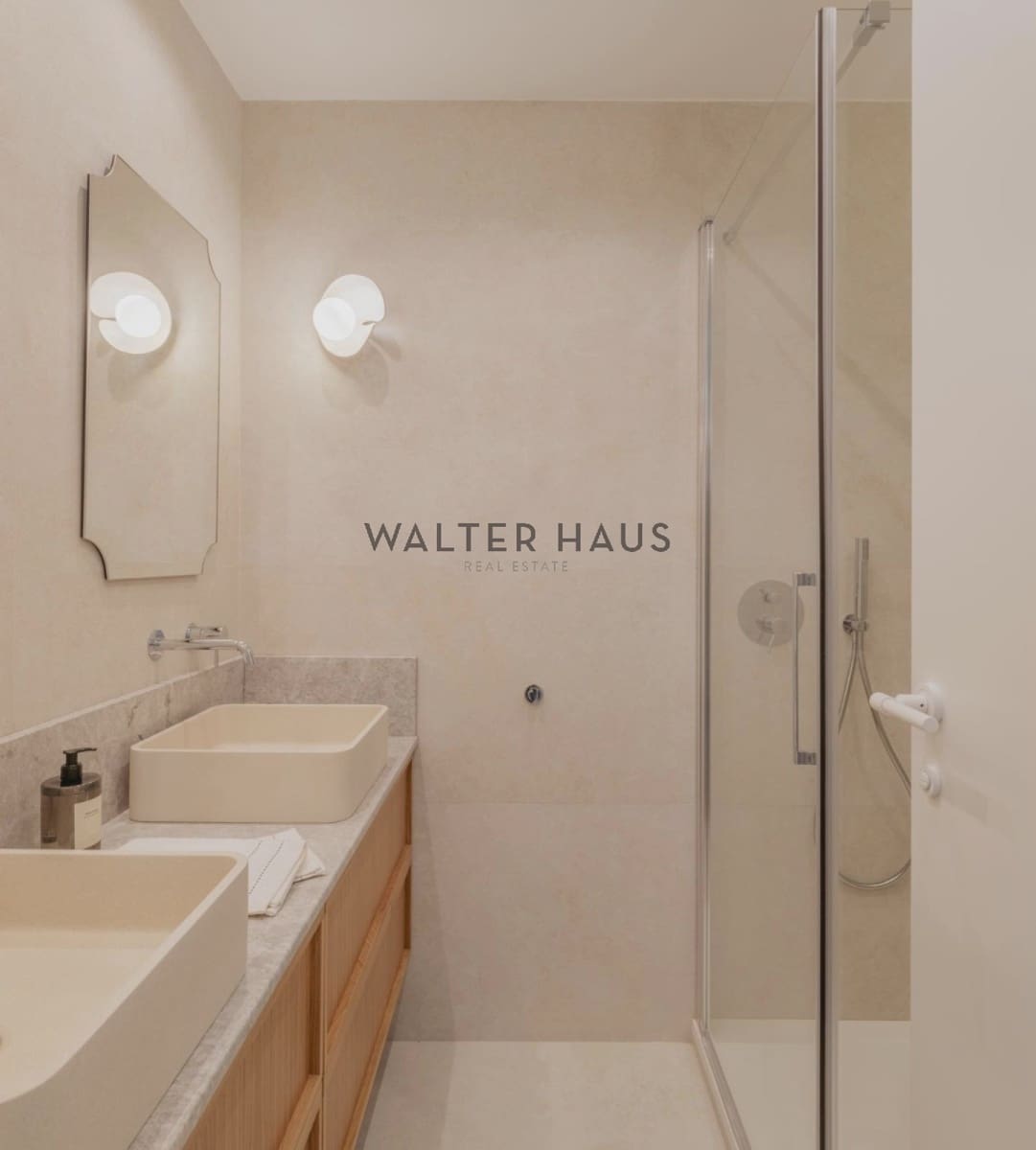 2 bedroom Flat for sale in Madrid city - € 1,580,000 (Ref: 9713268)