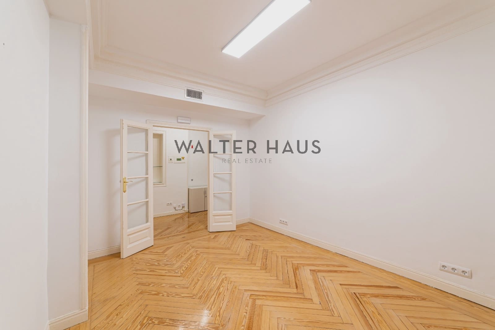 5 bedroom Flat for sale in Madrid city - € 1,670,780 (Ref: 9713527)