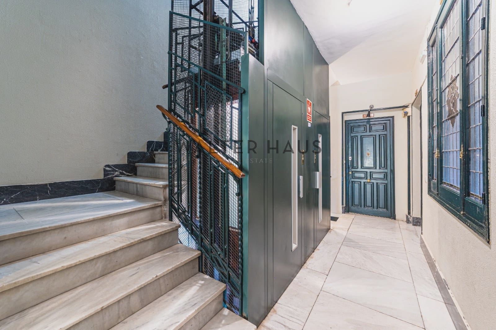 5 bedroom Flat for sale in Madrid city - € 1,670,780 (Ref: 9713527)