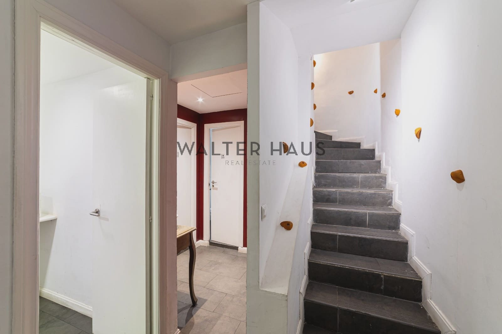 Office for rent in Madrid city - € 7,900 (Ref: 9715371)