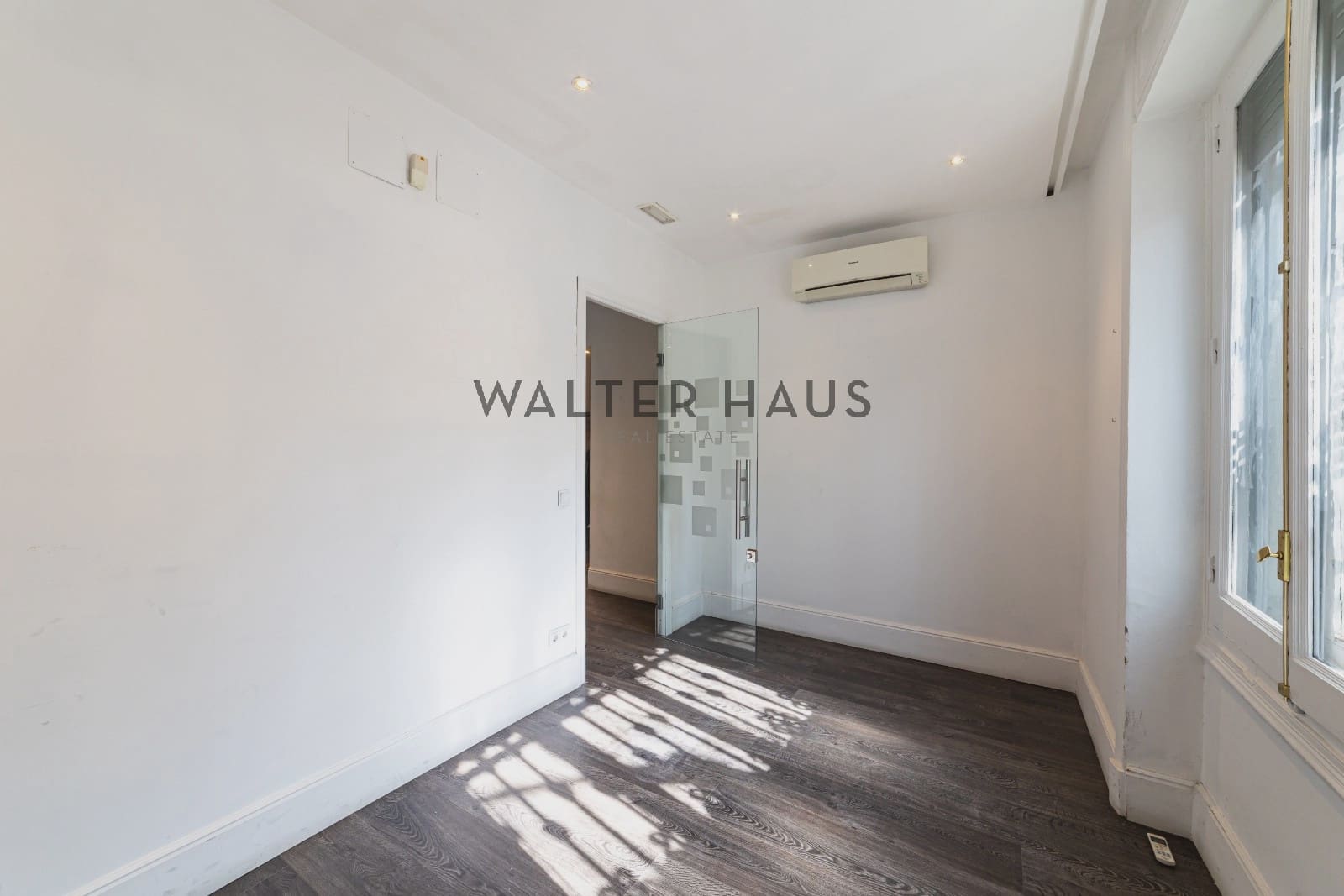 Office for rent in Madrid city - € 7,900 (Ref: 9715371)