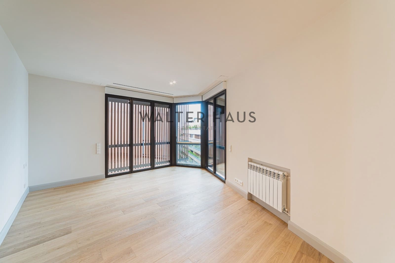 3 bedroom Flat for rent in Madrid city - € 10,000 (Ref: 9715665)