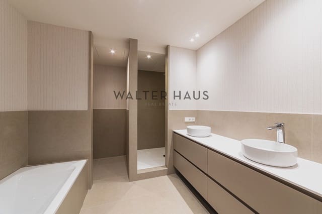 Appartement de 3 chambres à louer à Castellana, Madrid ville - 10 000 € (Ref: 9715665)