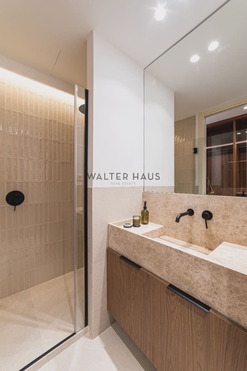 Piso de 3 habitaciones en Madrid ciudad en venta - 2.275.000 € (Ref: 9715666)